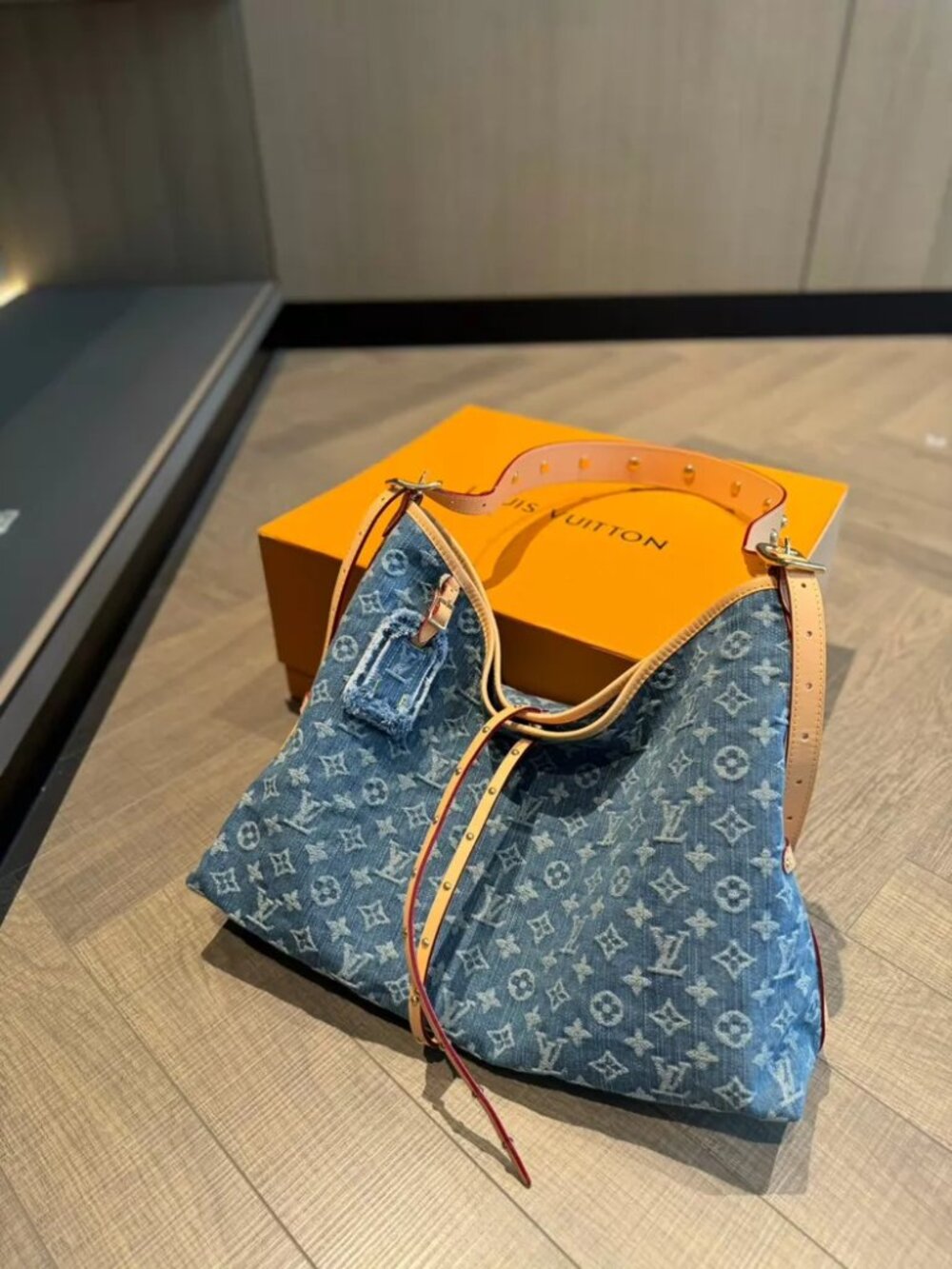 LOUIS VUITTON Carryall MM Denim tote shoulder bag